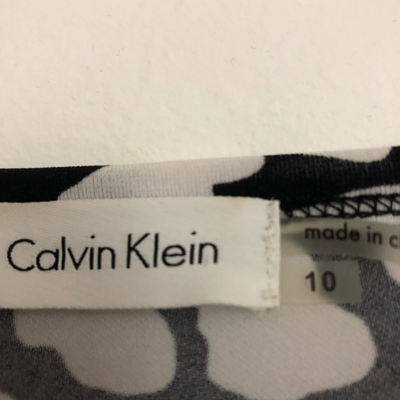 Dress - Picture 5 of 5